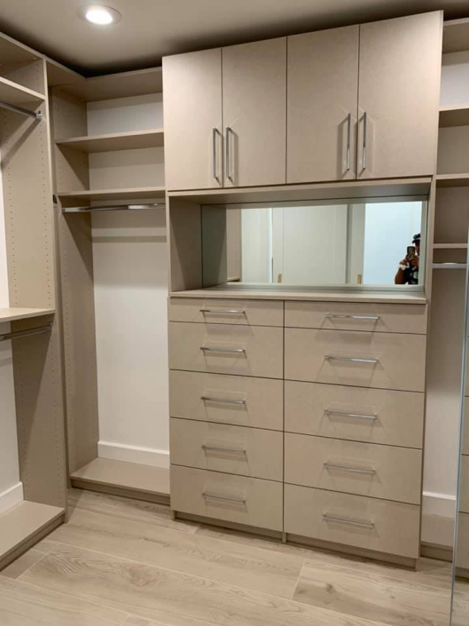 Beige Closet 2