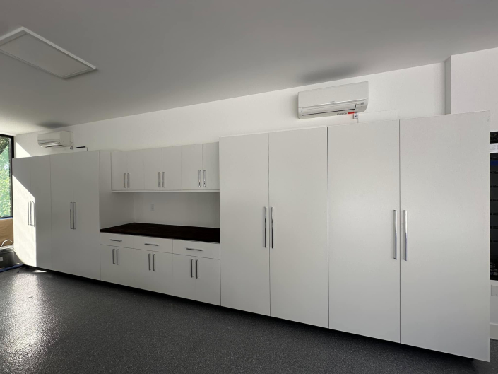 Cabinets & Work Bench